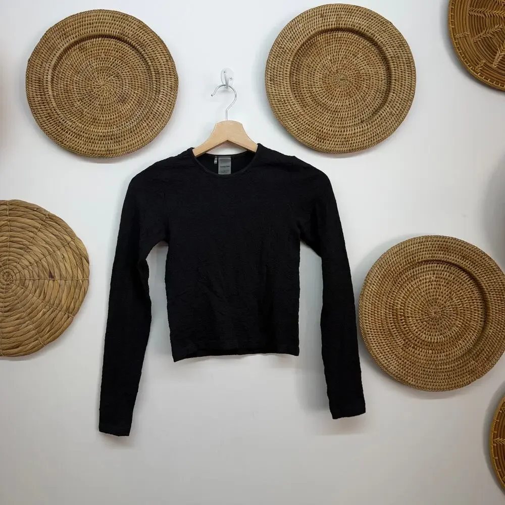 Bundle (2) Aritzia Sunday Best Daisy Seamless Crew Long Sleeve Small
